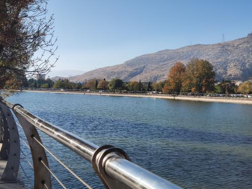 عکس دریاچه کیو