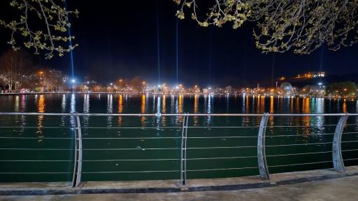 عکس دریاچه کیو