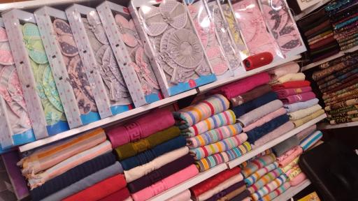 عکس حوله سرای باران