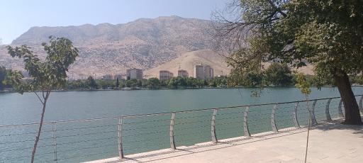 عکس دریاچه کیو
