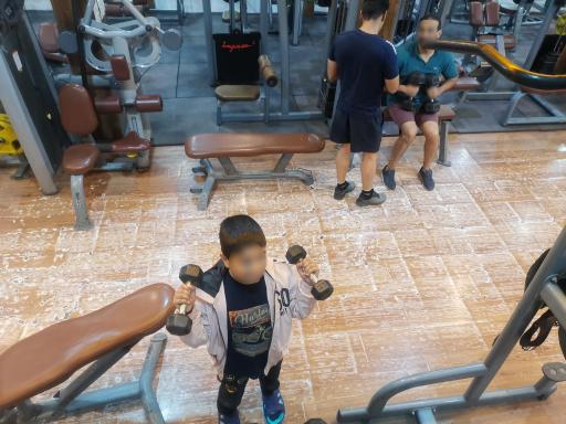 عکس باشگاه بدنسازی سینا