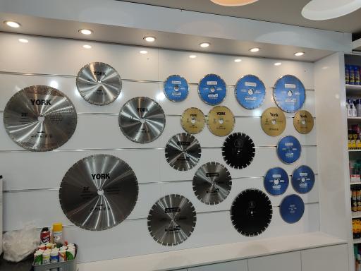 عکس پخش لوازم ساختمانی دایسو 