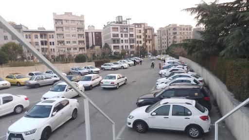 عکس پارکینگ نمایشگاه بوستان گفتگو
