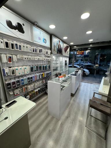 عکس نمایندگی موبایل سامسونگ (چشم انداز)