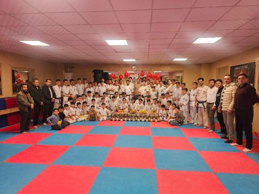 عکس باشگاه فرهنگی‌ ورزشی عباسی