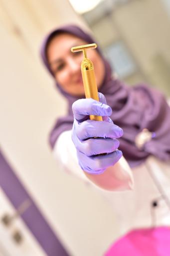 عکس دکتر هدی عین اللهی متخصص پوست