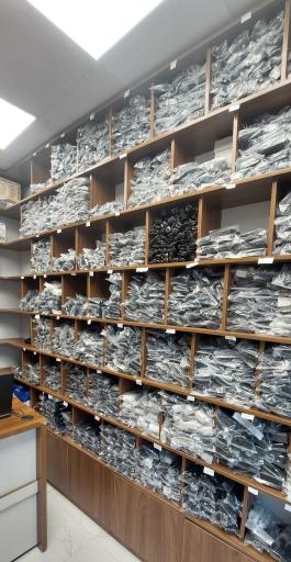 عکس فروشگاه فوجی