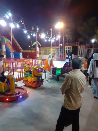 عکس شهربازی رنگارنگ