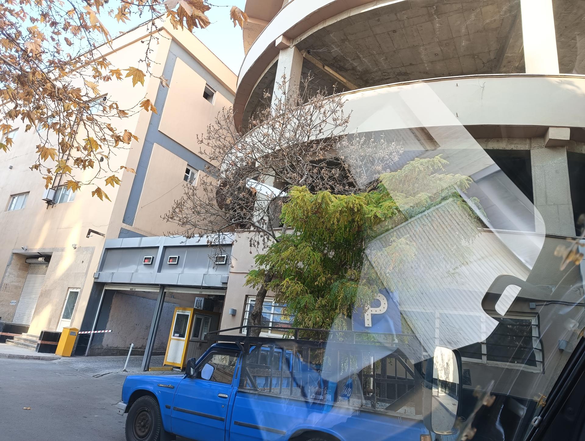 عکس پارکینگ طبقاتی سلمان