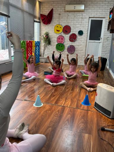 عکس آموزشگاه کودک و نوجوان پاپیون