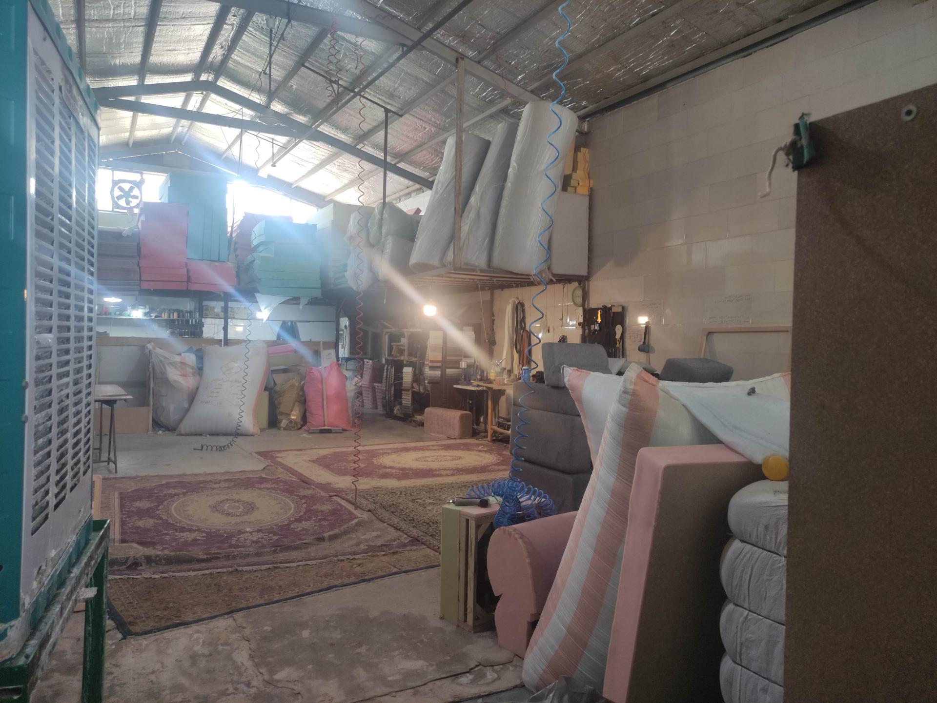 عکس کارخانه مبلمان آسو