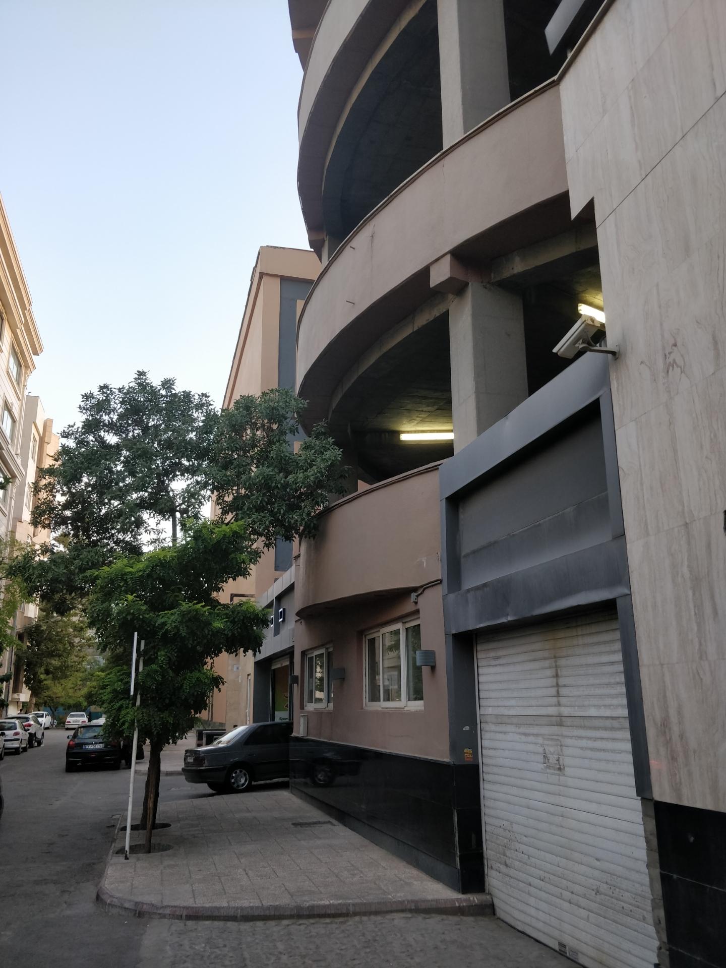 عکس پارکینگ طبقاتی سلمان