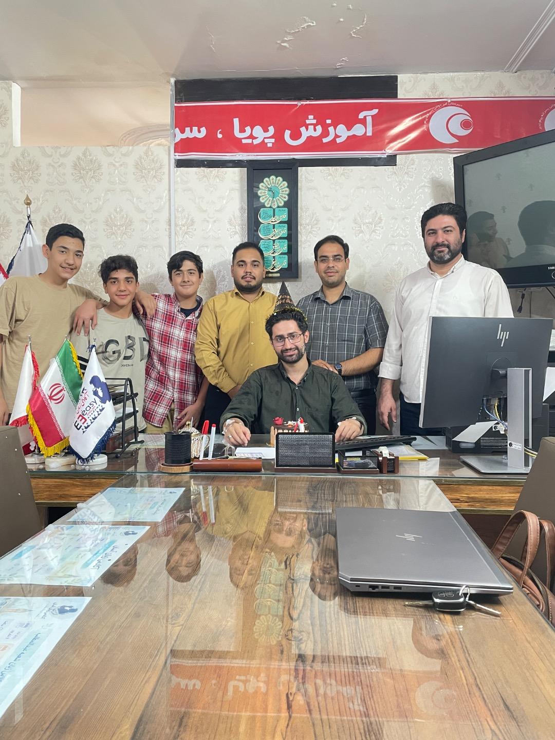 عکس موسسه آموزشی دانشوران پیام غدیر