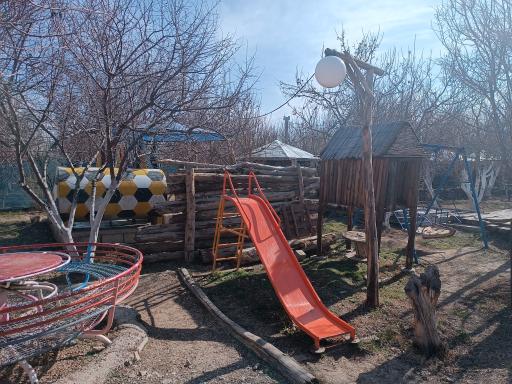 اقامتگاه بومگردی کلبه باغ