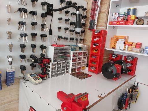 عکس کلید سازی مدرن 