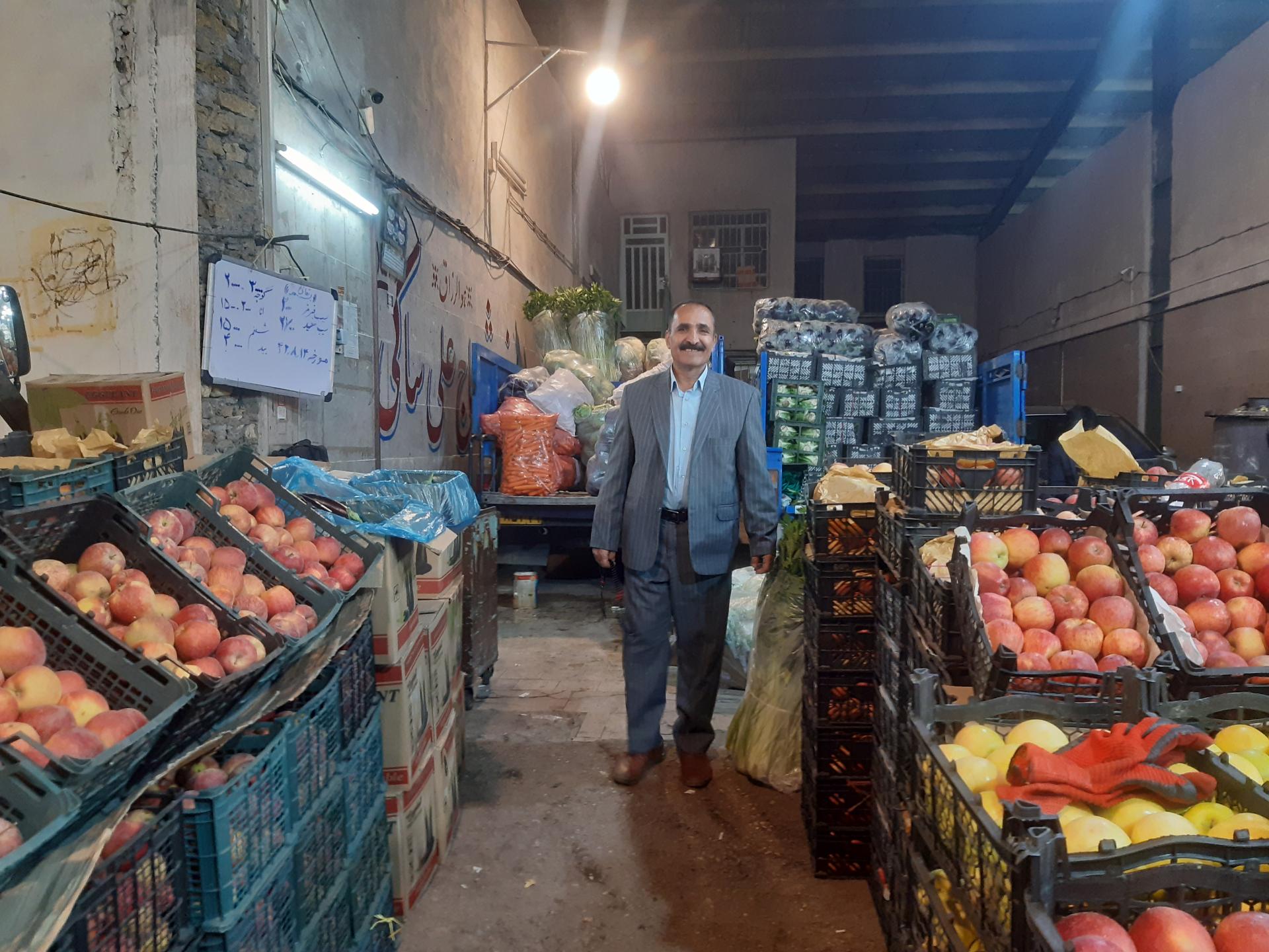 عکس بارفروشی و حق العمل کاری حاج علی ساکی