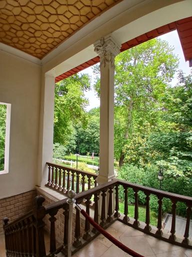 عکس موزه خط و کتابت میرعماد