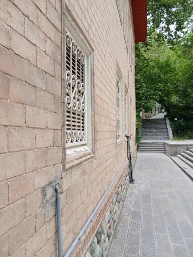 عکس موزه خط و کتابت میرعماد