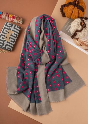 عکس آویساشاپ