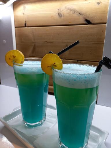 عکس کافه کتابشهر تبریز