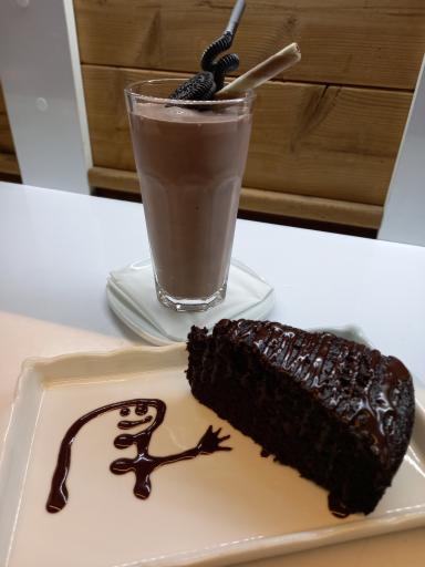 عکس کافه کتابشهر تبریز