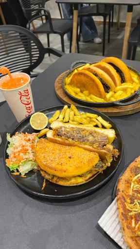 عکس فست فود رایز