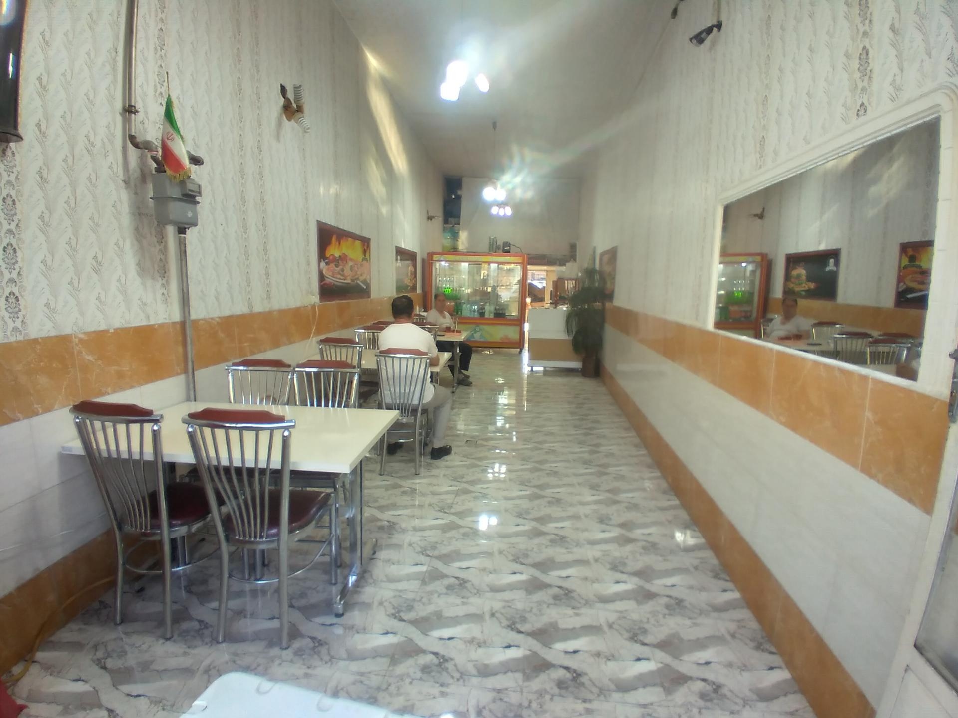 عکس غذاخوری فست فود عمو فرخ