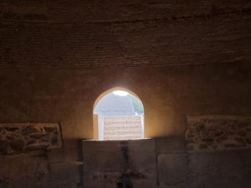 عکس یخچال خشتی ابرکوه