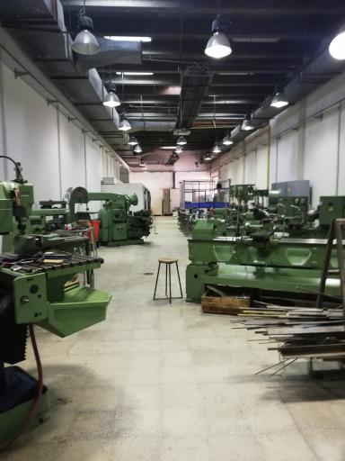 عکس مجموعه کارگاه و آزمایشگاه فنی و مهندسی