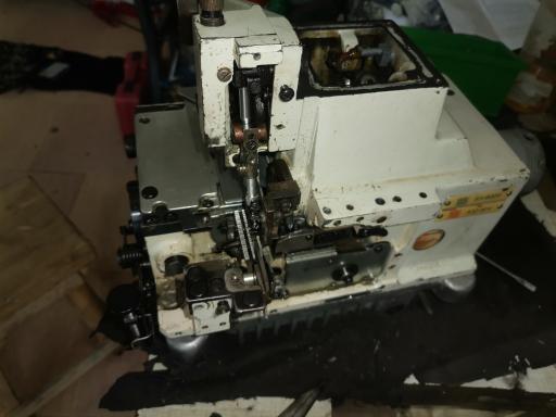 عکس چرخ خیاطی خیام