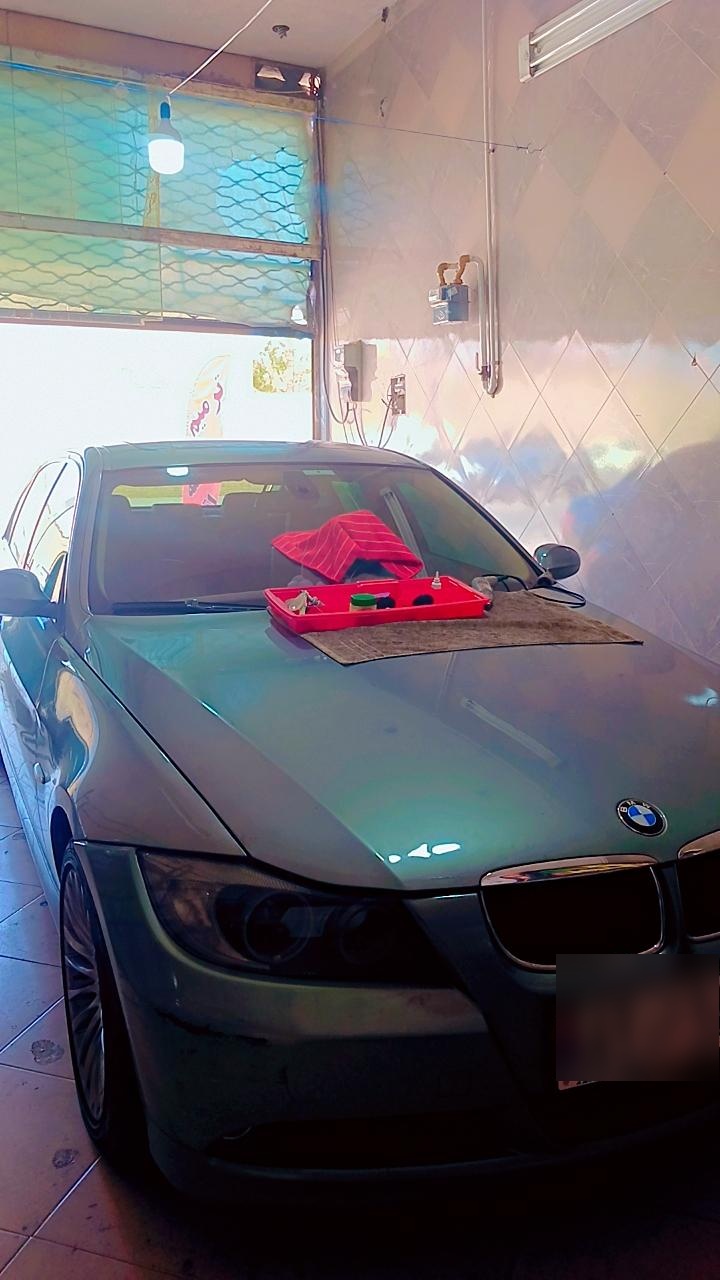 عکس ترمیم شیشه خودرو