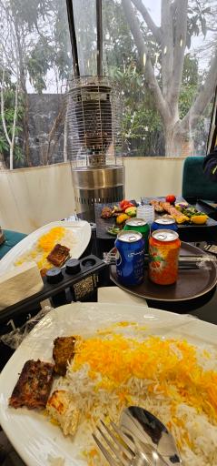 رستوران گاردن تایم