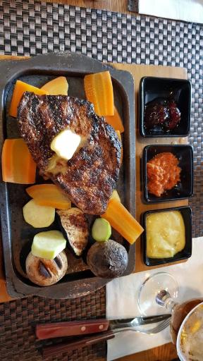 عکس خانه استیک بوفالوی سیاه