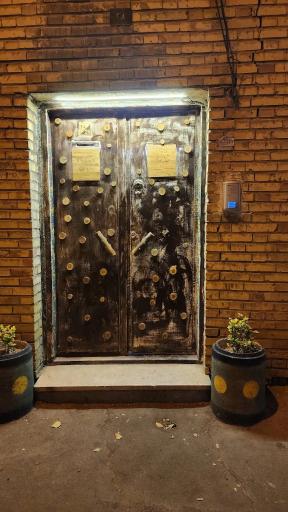 عکس خانه استیک بوفالوی سیاه