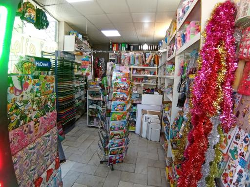 عکس لوازم‌التحریر پرواز