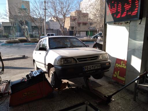 عکس خدمات فنی اتومبیل