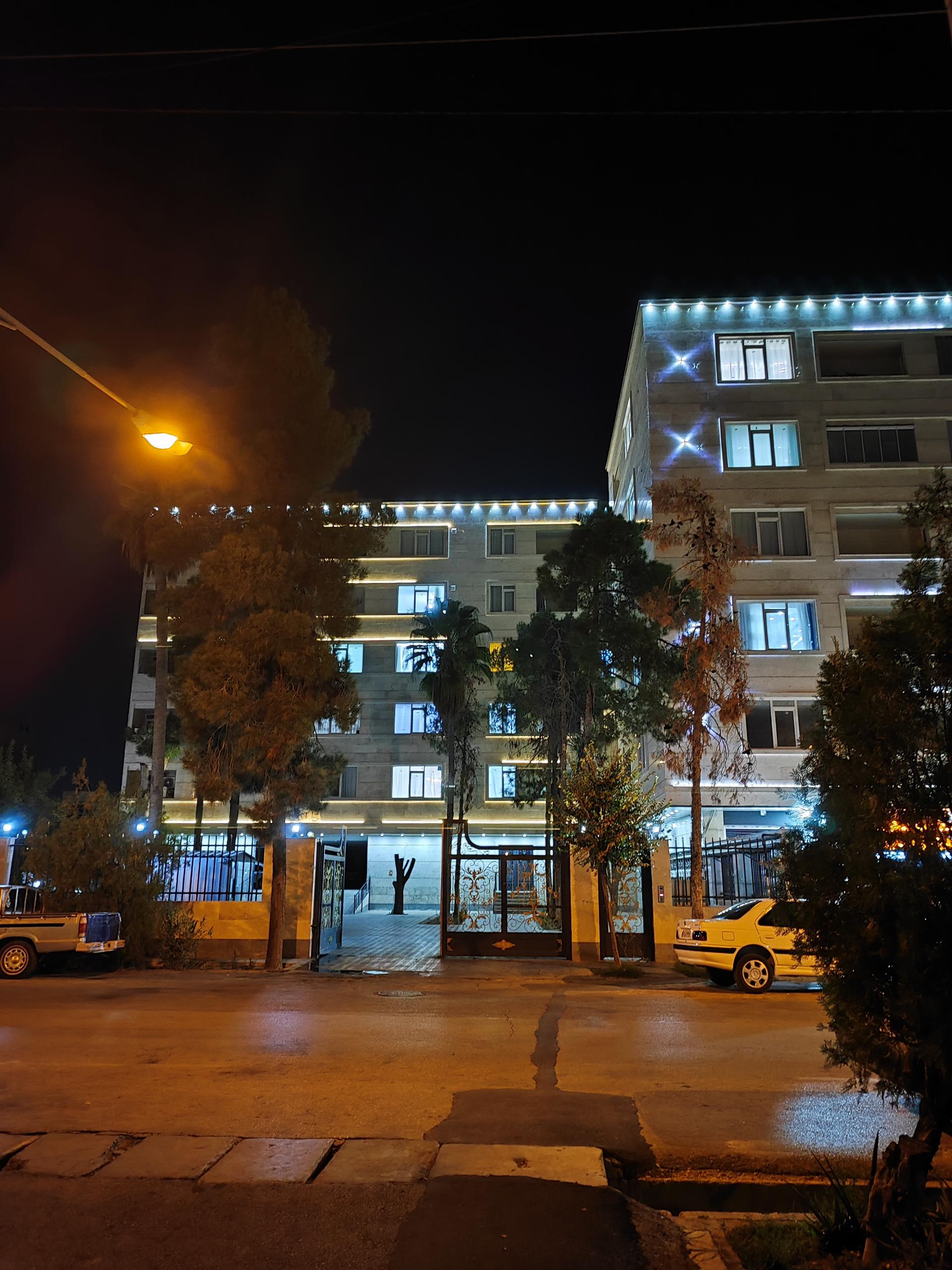 عکس مجتمع مسکونی تارا