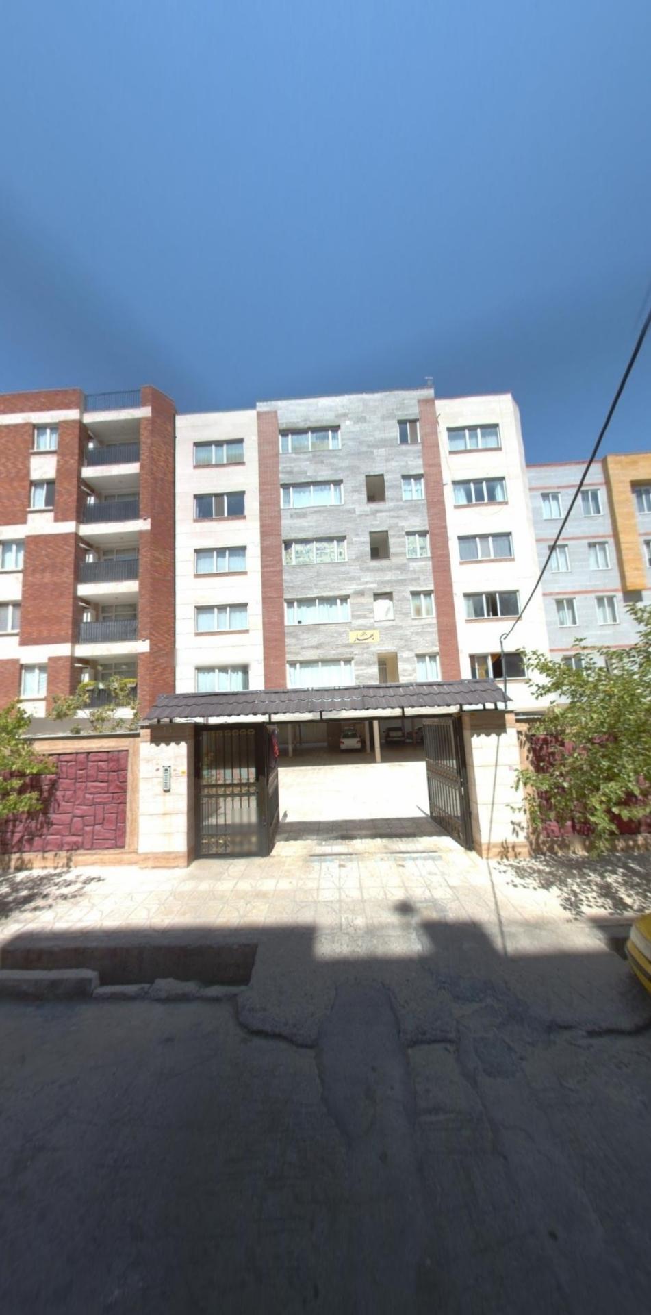 عکس ساختمان بهار