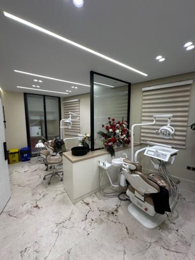عکس دندانپزشکی نووا