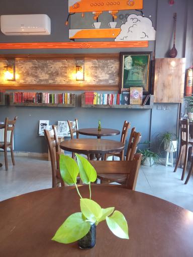 عکس کافی شاپ لبخند