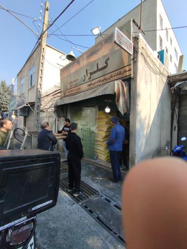 عکس نانوای سنگکی