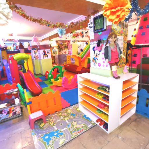 عکس خانه بازی شاپرک