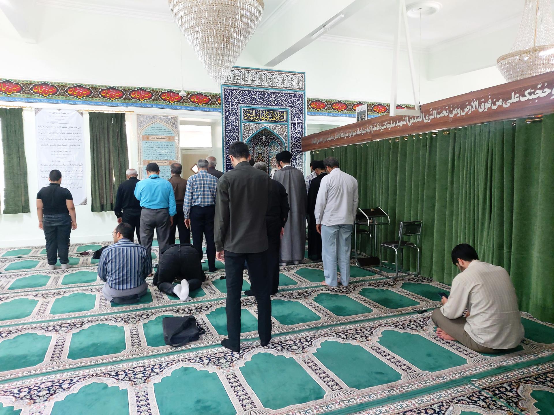 عکس مسجدبهشت رضا(ع)وحسینیه مالک اشتر