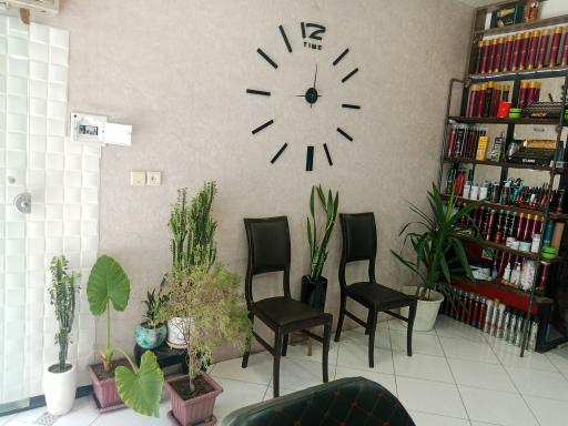 عکس آرایشگاه مردانه زمرد