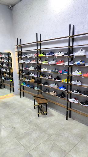 عکس کفش تاناکورا و استوک ایمان