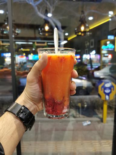 عکس آبمیوه دریا کنار