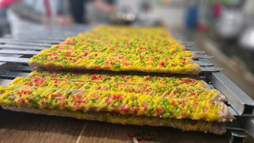 پخش غذای خرسند