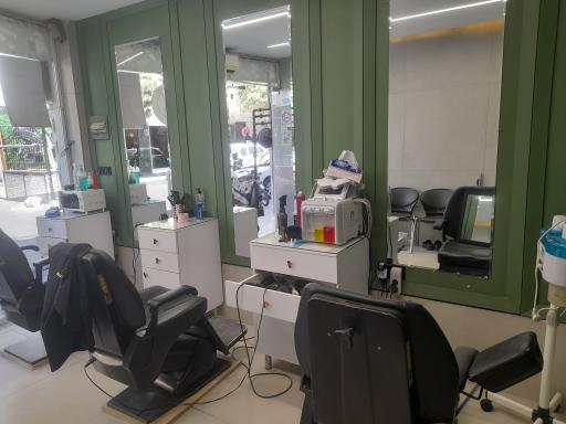 عکس آرایشگاه فرخ  حلاق