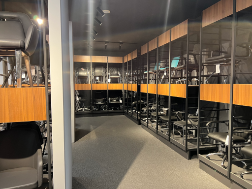 مبلمان اداری یاشیک