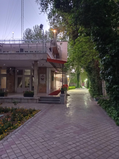 عکس باشگاه شماره 1 رستوران شهرداری (باغ مسکین)